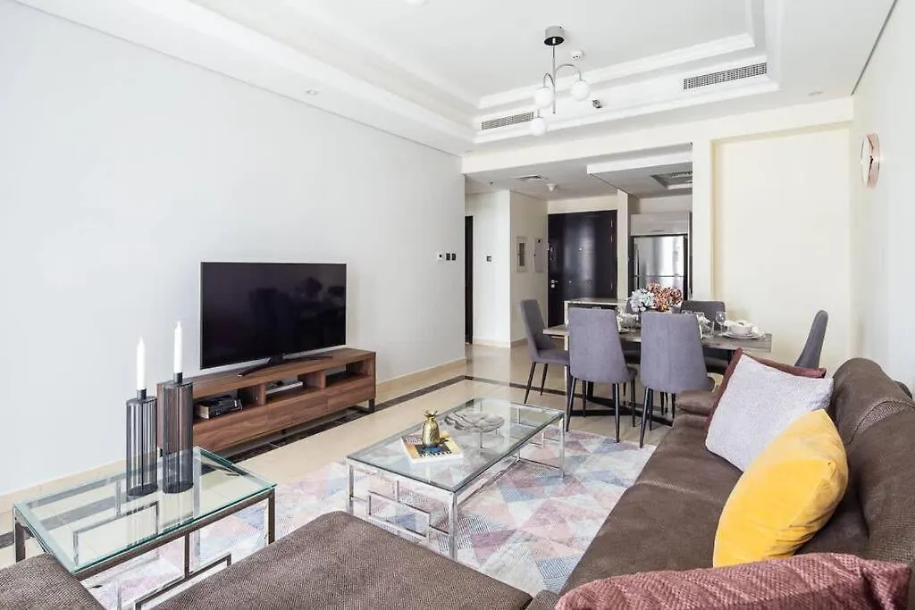 Frank Porter - Mon Reve Apartment Dubai